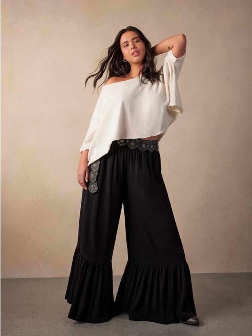 NWT Torrid Festi Black Tiered Ruffle Straight Pants, Size 5x